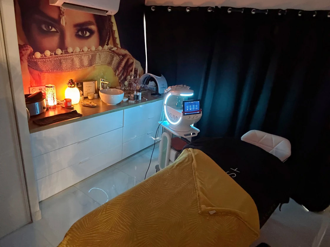 Une cabine de soins équipée chez Beauty’s You